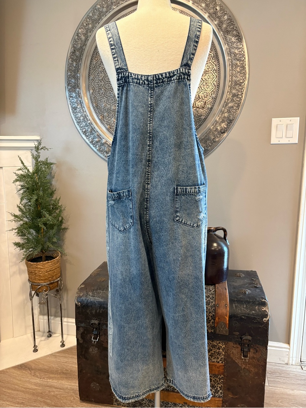 Easel Denim Bandana Patch Wide-Leg Overalls - Blue - Picture 7 of 14